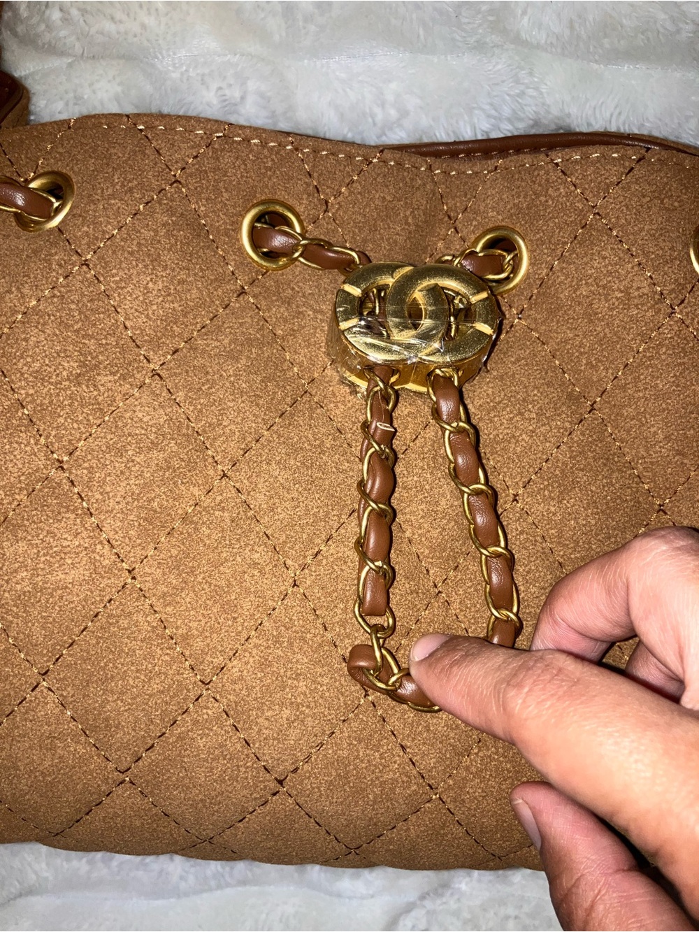 Adornia Brown Quilted Bag With Chain Strap and Side Pockets - Picture 5 of 16